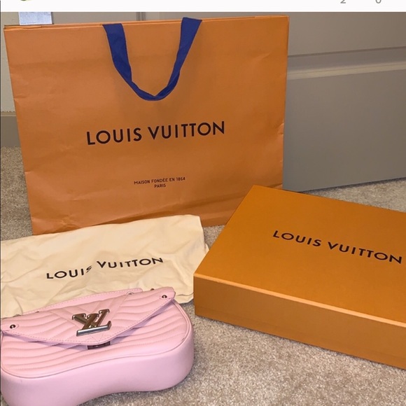 Louis Vuitton Purse - Picture 8 of 8